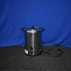Heetwater container